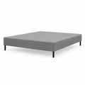 Letto matrimoniale piattaforma in tessuto grigio con gambe in metallo 200x180 cm